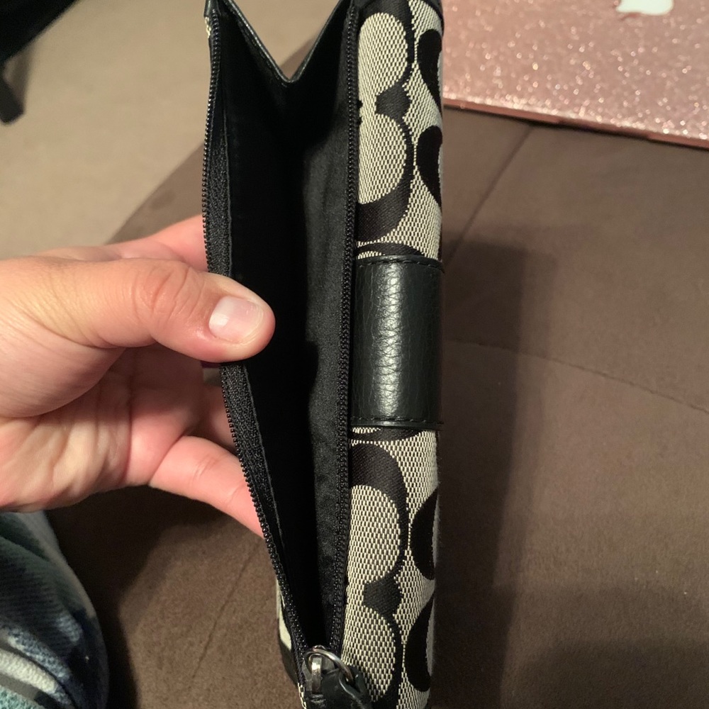 Coach wallet - Picture 3 of 6
